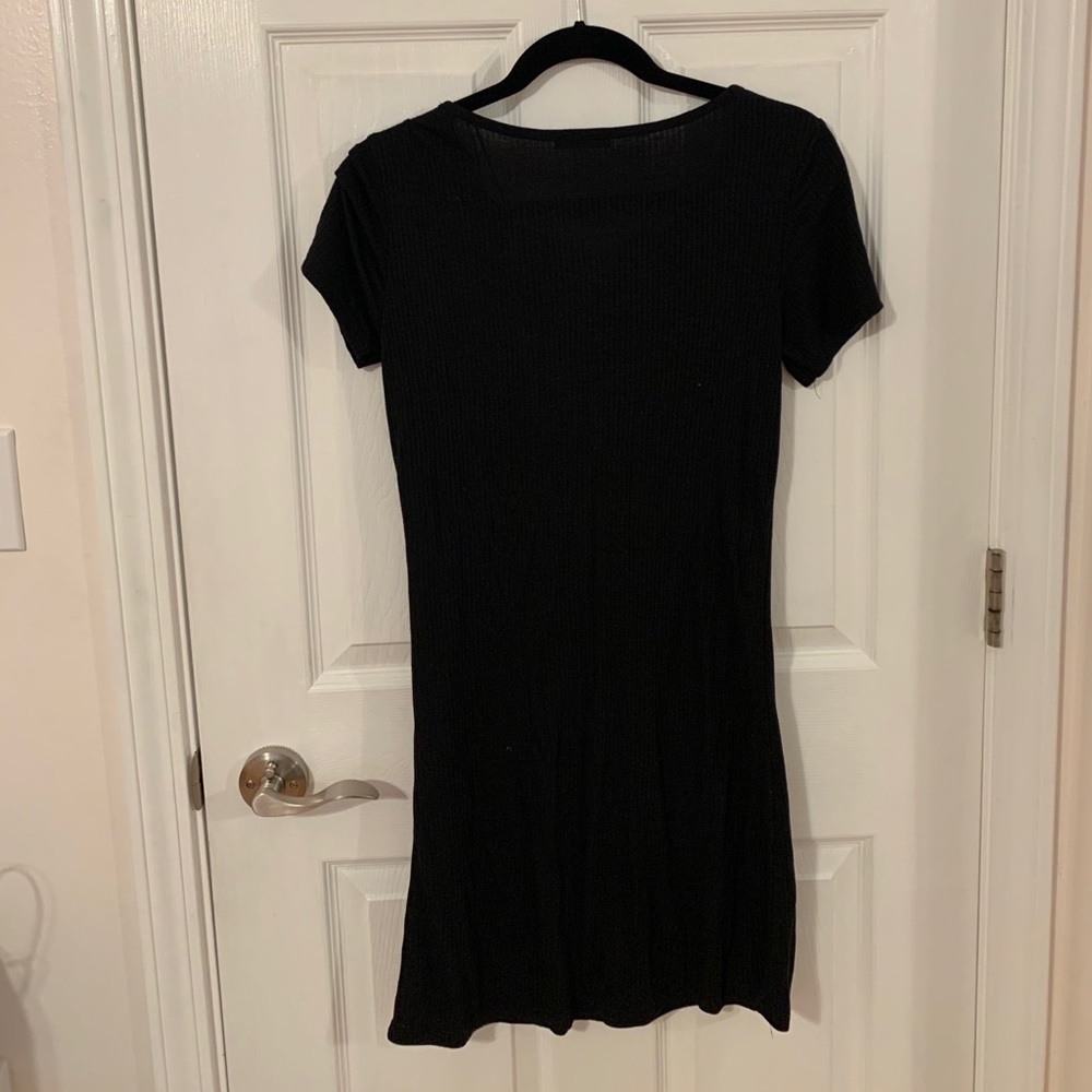 Black Dress - Picture 2 of 4